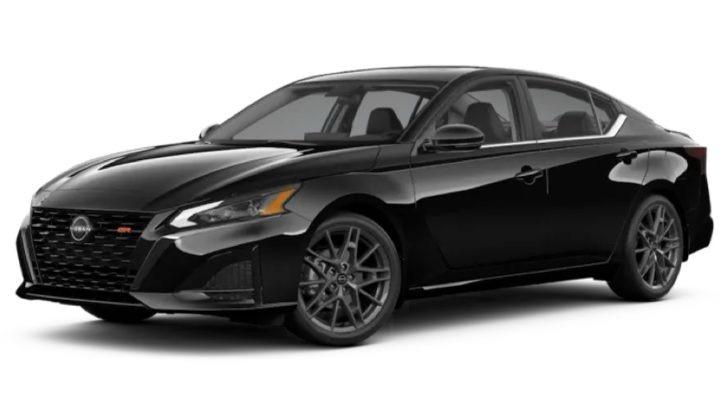 Nissan Altima (Black)