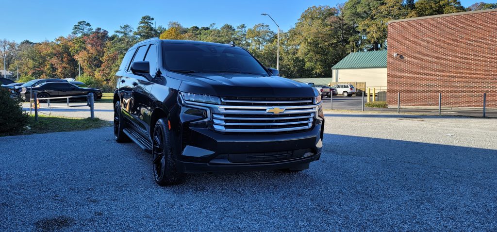 Chevy Tahoe LT (Black)